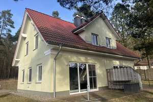 3 Schlafzimmer - Kamin - Infrarotsauna - Terrasse
Urlauben und Rendite am Waldrand in der Nähe de... – Am Gothenweg 5 h, 17419 Korswandt – Vorschaubild 16