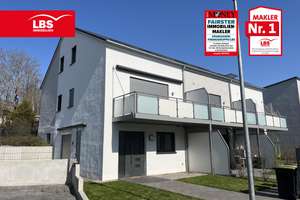Modernes Stadthaus mit viel Platz auf 3 Etagen 2 Bäder, Balkon+Gartenanteil