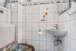 Gepflegtes Reihenmittelhaus mit Garage und Einbauküche in Krefeld-Benrad – Die vollständige Adresse der Immobilie erhältst du vom Anbieter., 47804 Benrad-Süd, Krefeld – Vorschaubild 6