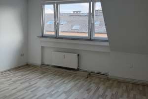 2 Zimmer DG- Wohnung in Duisburg Wanheimerort