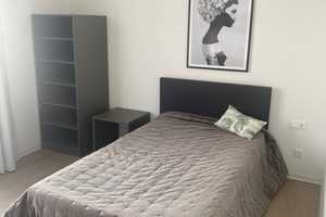 Dachgeschoss- Wohnung mit Terrasse, möbliert & ALL- INCLUSIVE Miete!- über den Dächern Düsseldorfs – Merziger Straße 19 a/b, 40476 Düsseldorf – Vorschaubild 11