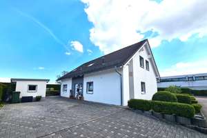 Exklusives Wohndomizil mit Panoramaausblick - Stilvolles 1–2 FH in privilegierter Ortsrandlage – Die vollständige Adresse der Immobilie erhältst du vom Anbieter., 73463 Westhausen – Vorschaubild 1