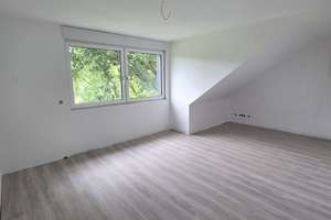 Erstbezug mit großem Südbalkon