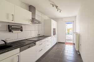 Helle 2-Zimmer-Wohnung mit überdachtem Balkon Karlsruhe-Neureut – Kirchfeldstraße 1, 76149 Neureut, Karlsruhe – Vorschaubild 2