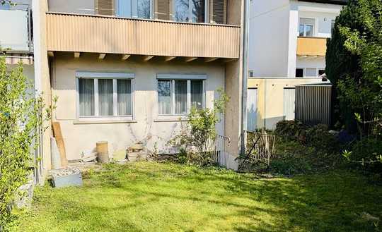 Begehrte Wohnlage Reutlingen Betzenried-REH mit Garage und idyllischem Garten