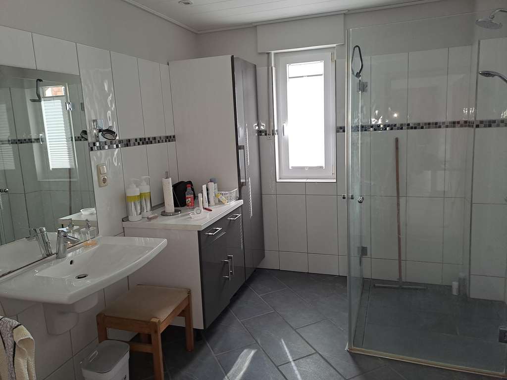 Immobilie in Hille - Großzügiges Anwesen mit Nebengebäuden - Bild 3