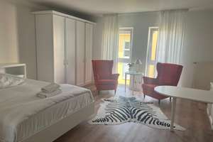 Furnished Apartment for 2 | All-Inclusive Rent incl. Electricity & Internet | U6 to Frankfurt
