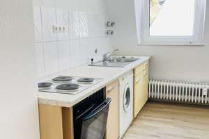 Bezugsfertige 2-Zimmer-Dachgeschosswohnung mit Gartenbenutzung ab sofort zu vermieten – Konrad-Broßwitz-Straße 25, 60487 Bockenheim, Frankfurt am Main – Vorschaubild 8