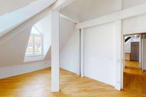 (Reserviert) Über den Dächern Haidhausens: Dachgeschosswohnung mit Galerie, Loft & Dachterrasse – Die vollständige Adresse der Immobilie erhältst du vom Anbieter., 81667 Haidhausen Nord, München – Vorschaubild 13