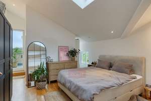 Architektonisches Loft mit Terrasse über den Dächern der Bonner Südstadt – Die vollständige Adresse der Immobilie erhältst du vom Anbieter., 53113 Südstadt, Bonn – Vorschaubild 8