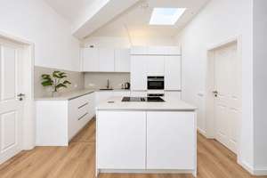 3-4 Zimmer Dachgeschosswohnung mit Balkon und Fahrstuhl – 10587 Charlottenburg, Berlin – Vorschaubild 4