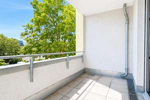 7548 - Renovierte 2-Zimmerwohnung mit Loggia nähe Günther-Klotz-Anlage! – Die vollständige Adresse der Immobilie erhältst du vom Anbieter., 76135 Südweststadt, Karlsruhe – Vorschaubild 2