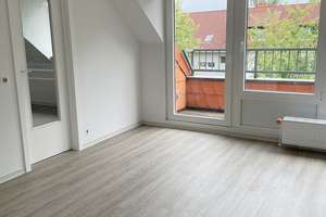 Einfach einziehen!! Renovierte 3 Zimmer + Balkon + Wannenbad + Dachgeschoss – Zedernstraße 30, 41239 Schrievers, Mönchengladbach – Vorschaubild 2