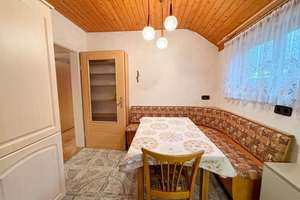 Reserviert: Zweifamilienhaus mit Garten, Terrasse und Sauna - stadtnahe Randlage zum Gewerbe – Die vollständige Adresse der Immobilie erhältst du vom Anbieter., 73054 Eislingen/Fils – Vorschaubild 9