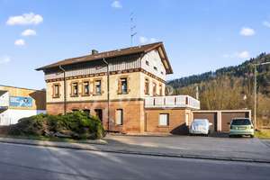 Ein stabiles Fundament in wilden Zeiten - MFH mit 4 WE & 3 Garagen in Epfendorf .... – Bahnhof 1, 78736 Epfendorf – Vorschaubild 1
