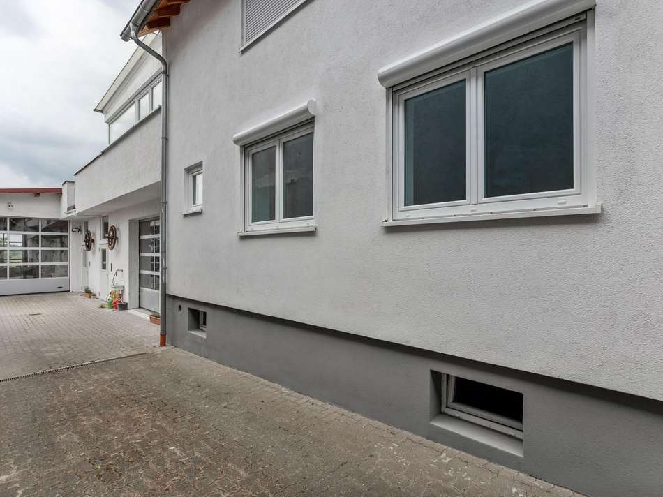 Hof, Wohnhaus, Anbau, Halle
