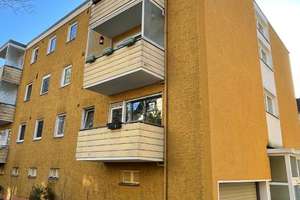 guter Schnitt mit ca. 3,8 m²  Balkon – Annastraße 11, 12247 Lankwitz, Berlin – Vorschaubild 2