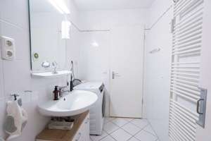 Helle 2-Zimmer-Wohnung (60m²) mit Balkon in ruhiger Lage – München Trudering – Hugo-Weiss-Straße 21, 81827 Waldtrudering, München – Vorschaubild 3