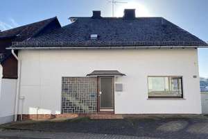 ----Gepflegtes EFH mit herrlichem Blick über den Ort hinweg----- – Die vollständige Adresse der Immobilie erhältst du vom Anbieter., 65618 Selters (Taunus) – Vorschaubild 3