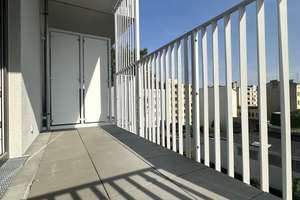 Helle 3-Zimmerwohnung mit Sonnenbalkon *  Einbauküche * Zweitbezug * Zentrale Lage in Moabit – Beusselstraße 31c, 10553 Moabit, Berlin – Vorschaubild 4