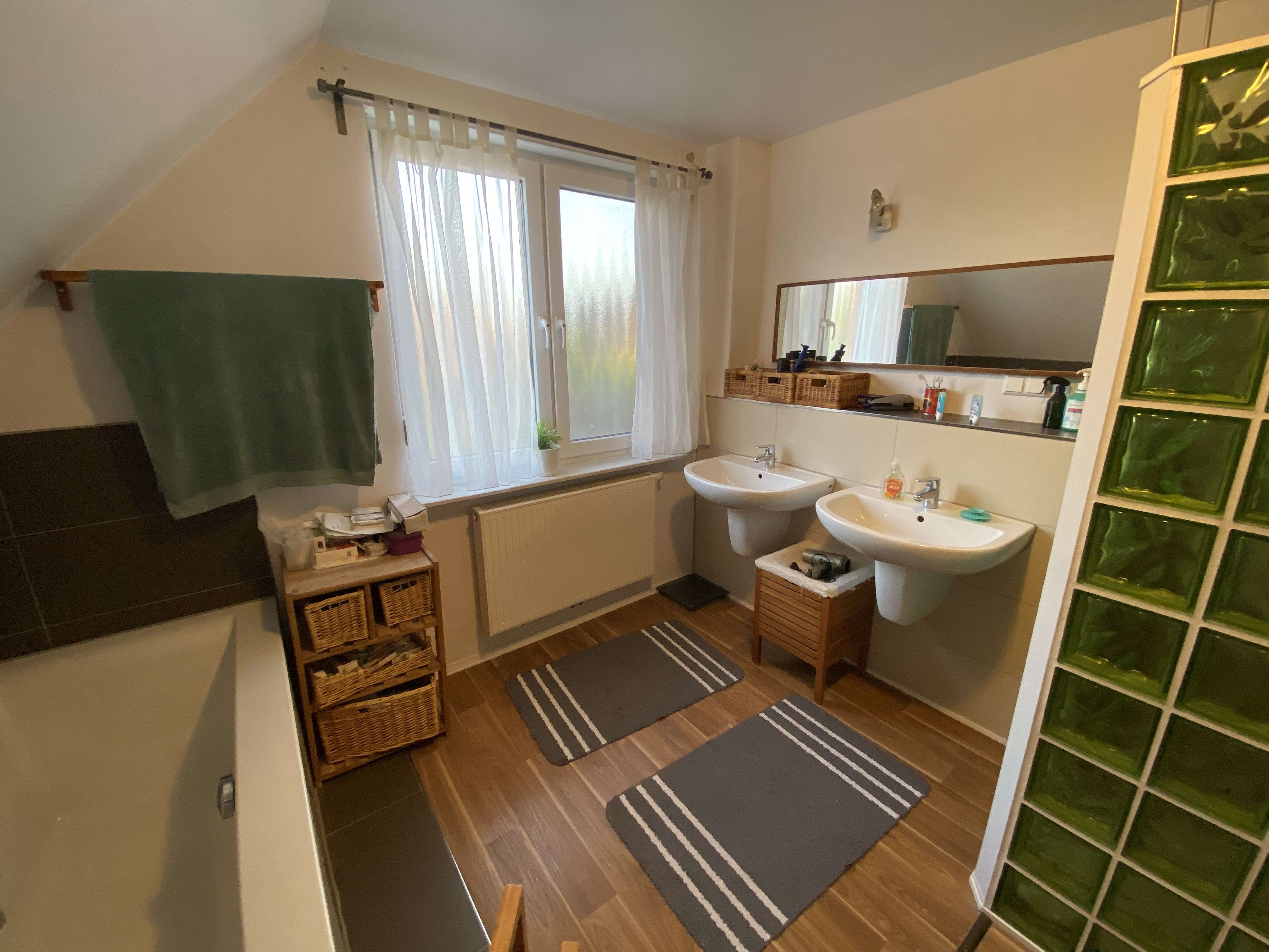 Immobilie in Schwarmstedt - Gelegenheit - Schwarmstedt, Top-Lage - reizvolles EFH, Bj. 2010, Wohnfl. 136m², Kaminofen, PV-Anlage - Bild 3