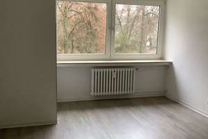 Schön aufgeteilte 3 Zimmer in absolut verkehrsarmer Wohnlage – Tannenbergstr. 52, 46045 Marienkirche, Oberhausen – Vorschaubild 3