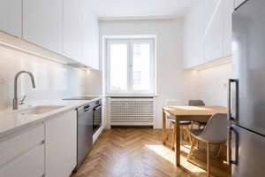 Großzügige, vielseitige Doppelhaushälfte mit Garten und Garage – Wohnen auf drei Ebenen – Die vollständige Adresse der Immobilie erhältst du vom Anbieter., 93055 Burgweinting-Harting, Regensburg – Vorschaubild 12