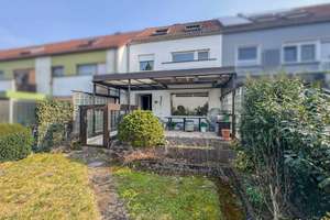 Gepflegtes Reihenmittelhaus mit Garten in ruhiger Lage von Nürnberg-Laufamholz