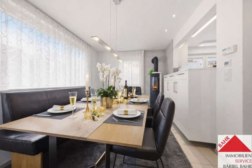 Immobilie in Weil im Schönbuch - Super Chance -  Zweifamilienhaus mit großem Garten in ruhiger Lage - Bild 3