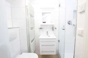 Puchheim/Bhf:modern renoviertes Split-Level-Familienhaus: 6 Zimmer+3 Bäder+Gäste-WC+neue EBK+Parkett – Die vollständige Adresse der Immobilie erhältst du vom Anbieter., 82178 Puchheim – Vorschaubild 30