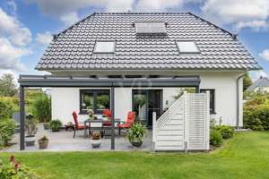 2 km vom Strand entfernt - Wohntraum mit herrlichem Grundstück  - modern und energieeffizient – Die vollständige Adresse der Immobilie erhältst du vom Anbieter., 18107 Elmenhorst/Lichtenhagen – Vorschaubild 18