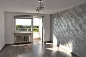 Helle 2-Zimmer Wohnung im 8. OG in München-Trudering – Die vollständige Adresse der Immobilie erhältst du vom Anbieter., 81827 Waldtrudering, München – Vorschaubild 1