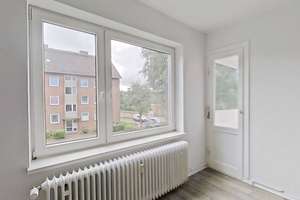 Einziehen & wohlfühlen – helle 3-Zimmer-Wohnung mit Balkon – Richthofenstraße 16, 24768 Rendsburg – Vorschaubild 2