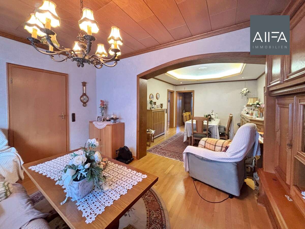 Immobilie in Übach-Palenberg - Charmante Doppelhaushälfte in ruhiger Lage von Übach-Palenberg-Marienberg! - Bild 0