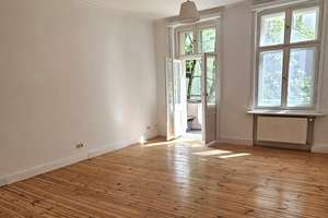Hauptstadtmakler-Bezugsfreie Altbauwohnung in Top-Lage