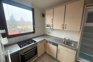 Lichterfelde: 2-Zimmer-Dachgeschoss-Wohung mit Balkon und ca. 45 m² per SOFORT LEER zu VERKAUFEN – Die vollständige Adresse der Immobilie erhältst du vom Anbieter., 12205 Lichterfelde, Berlin – Vorschaubild 8
