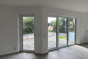 Wohnen im Grünen: Doppelhaushälfte mit Garten – Die vollständige Adresse der Immobilie erhältst du vom Anbieter., 91301 Forchheim – Vorschaubild 2