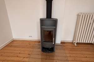 Dachetage in Stilaltbauvilla am Kurpark! 4 ZKB - 117 m² mit Dielen + EBK  € 1.600,- + NK – Die vollständige Adresse der Immobilie erhältst du vom Anbieter., 65193 Nordost, Wiesbaden – Vorschaubild 2