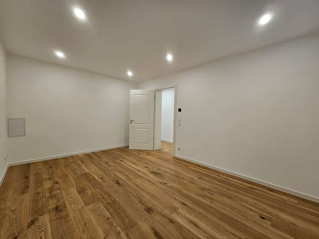 Stilvoll kernsaniert: 2,5 Zimmer mit dem Raumgefühl einer 3-Zimmer-Wohnung in Stuttgart-Ost