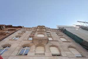 Stilvolle Altbauwohnung mit großem Balkon im Herzen Frankfurts – großzügig, hell und ruhig – 60329 Bahnhofsviertel, Frankfurt am Main – Vorschaubild 1