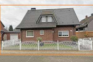 Voerde-Spellen: Doppeltes Wohnglück – Eigenbedarf trifft Rendite – Die vollständige Adresse der Immobilie erhältst du vom Anbieter., 46562 Voerde (Niederrhein) – Vorschaubild 3