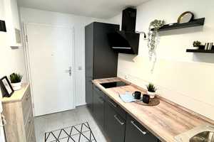 Moderne und gemütlich möblierte 1- Zimmer Wohnung in zentraler Lage von Karlsruhe – Karlsruhe – Vorschaubild 4