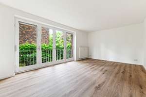kernsanierte 2-Zimmer-Hochparterrewohnung in gepflegter  Wohnanlage, Erstbezug nach Sanierung