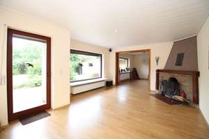 Einfamilienhaus mit Garage, 3 Pkw-Stellplätzen und Terrasse in Kropp – Die vollständige Adresse der Immobilie erhältst du vom Anbieter., 24848 Kropp – Vorschaubild 3