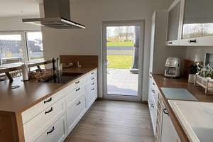 Freistehendes Einfamilienhaus mit Landhauscharme und Luxus - Effizienzhaus KFW40, 180 m2 Wohnfläche – Die vollständige Adresse der Immobilie erhältst du vom Anbieter., 42553 Neviges, Velbert – Vorschaubild 15