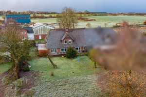Doppelhaushälfte mit Potenzial- Großer Garten und Möglichkeit für zwei Einheiten – Nordfriesland (Kreis) – Vorschaubild 4