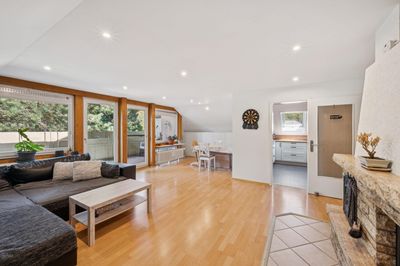 Traumhafte 4-Zi. DG-Wohnung mit Garten, Kamin und herrlichem Ausblick – Gaggenau-Sulzbach
