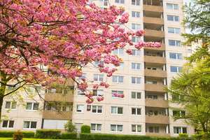 Wohnen mit Perspektive: 3-Zimmer-Wohnung mit Balkon & Aufzug in Köln-Porz