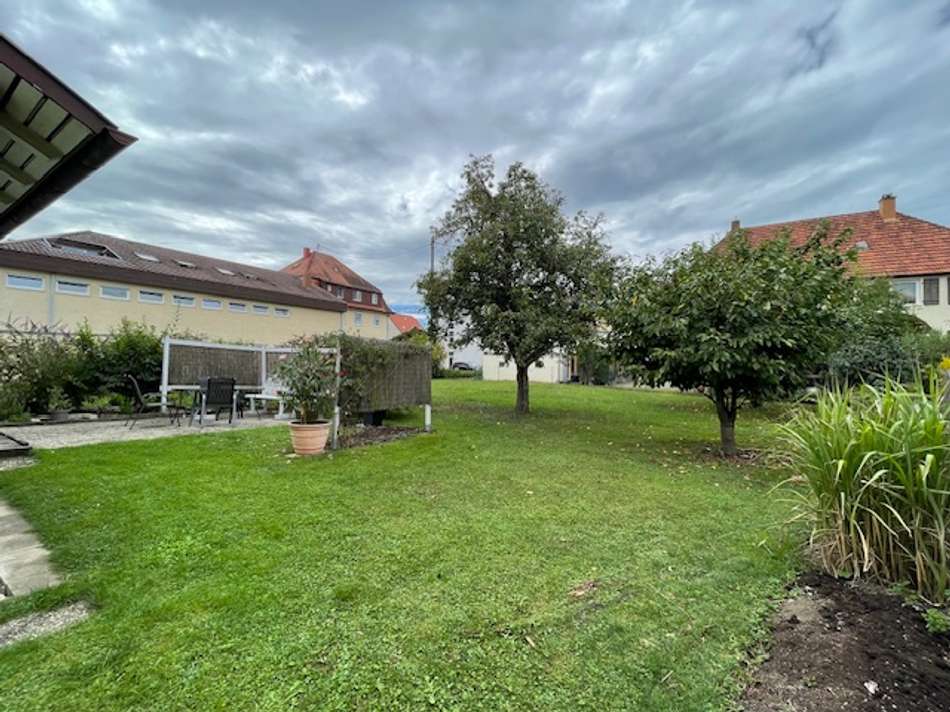 Garten mit Terrasse