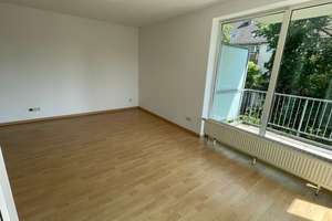 ***Schön geschnittene Wohnung mit Tiefgaragenstellplatz und Balkon*** – Bahlenstr. 8, 40589 Wersten, Düsseldorf – Vorschaubild 2